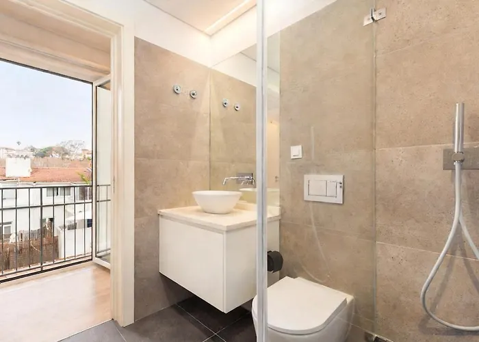 Gloria Living Ii - At Your Doorstep Apartment *