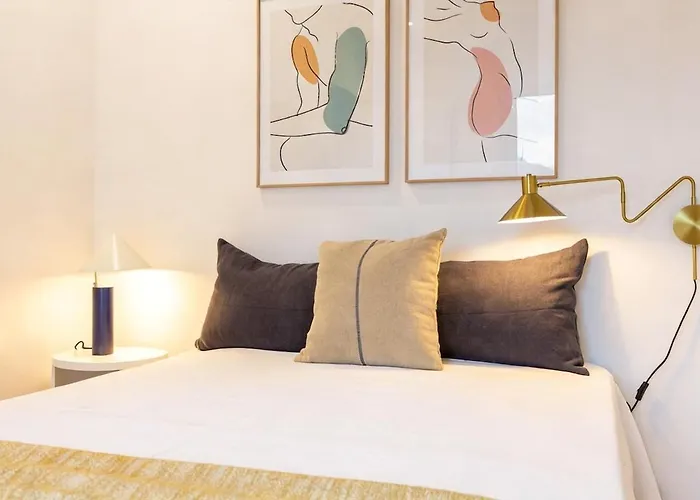 Gloria Living Ii - At Your Doorstep Apartment *